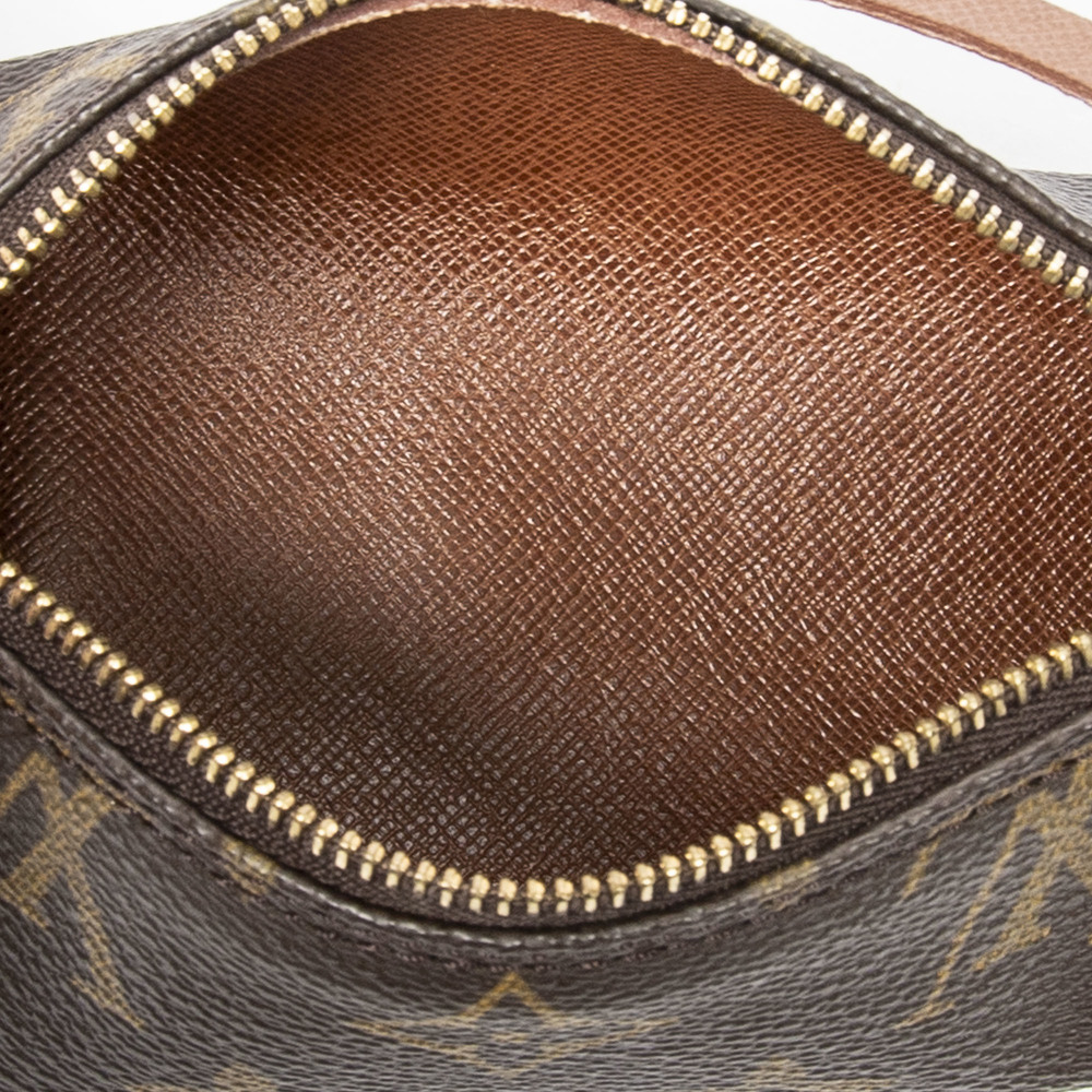 Louis Vuitton Papillon Pouch - Picture 9 of 9